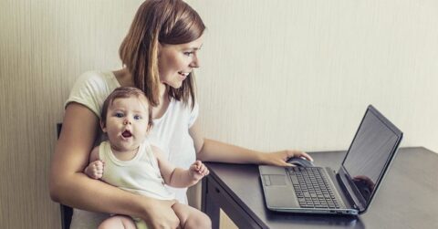How to Make Money as a Stay at Home Mom (2025 Guide + 13 Flexible Jobs) 