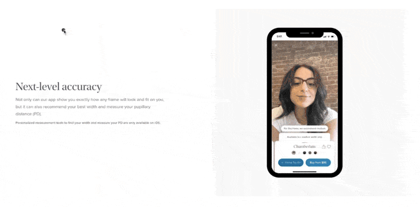 La aplicación de realidad aumentada de Warby Parker permite a los compradores probarse sus gafas.